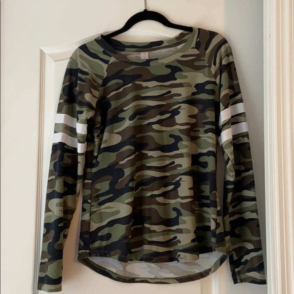 Comfy camo t-shirt